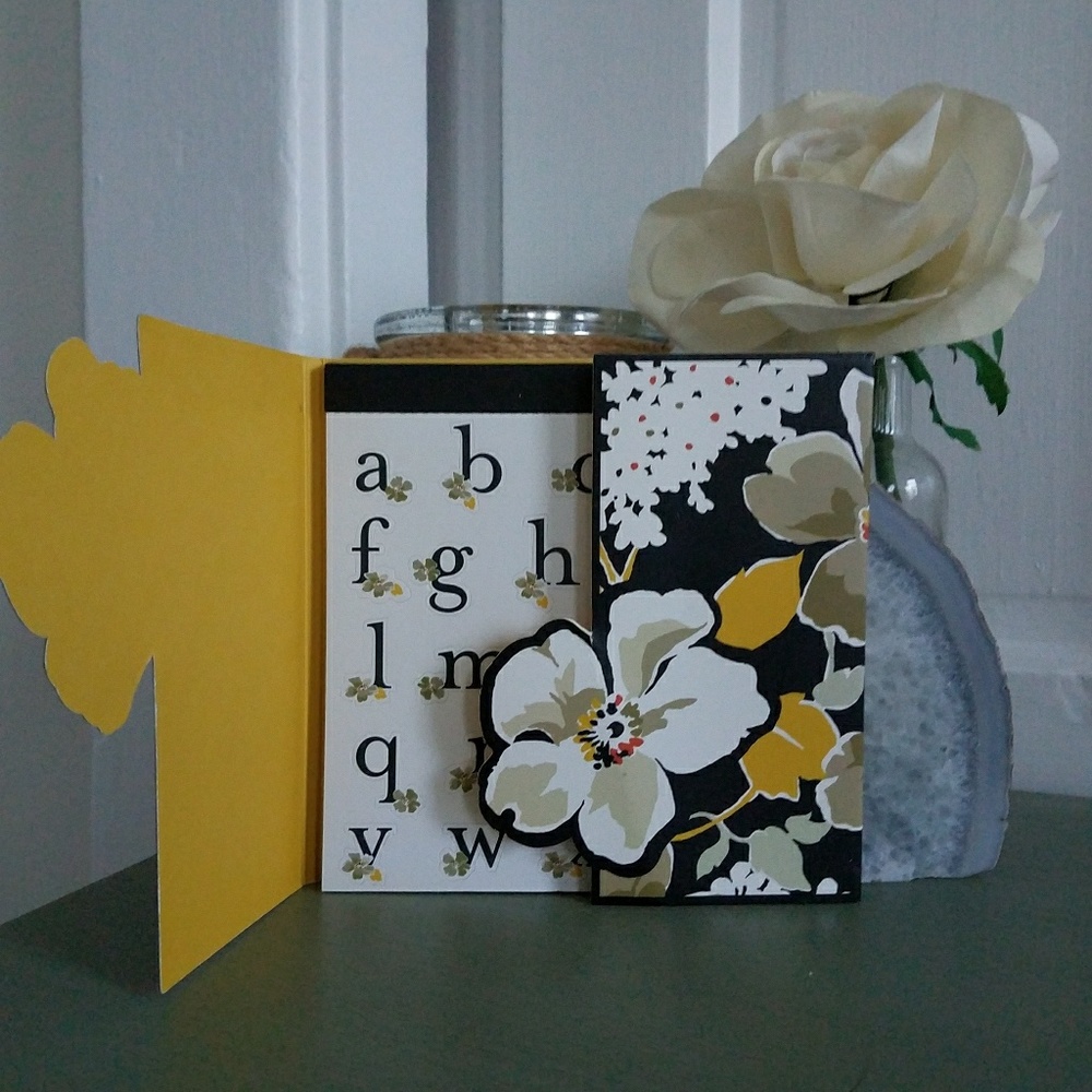 Vera Bradley Stick Around in Dogwood